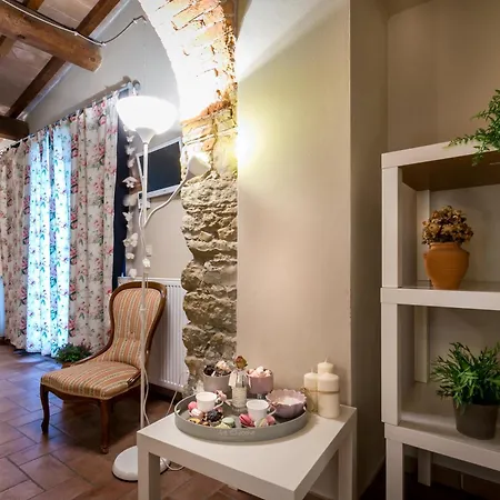 Il Vignolino Country house *